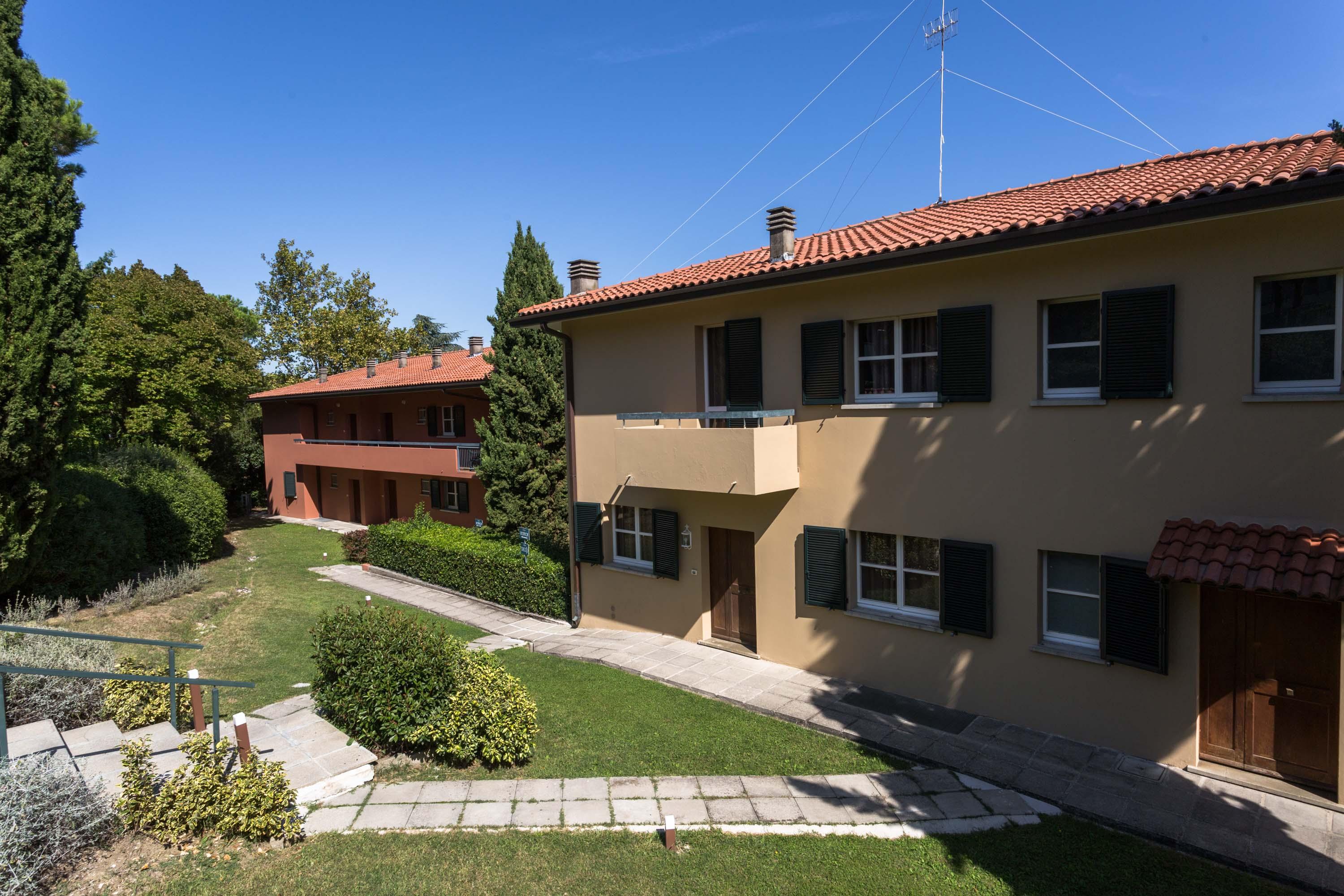 Residenze Al Colle Dei Pini Aparthotel Ριτσόνε Εξωτερικό φωτογραφία