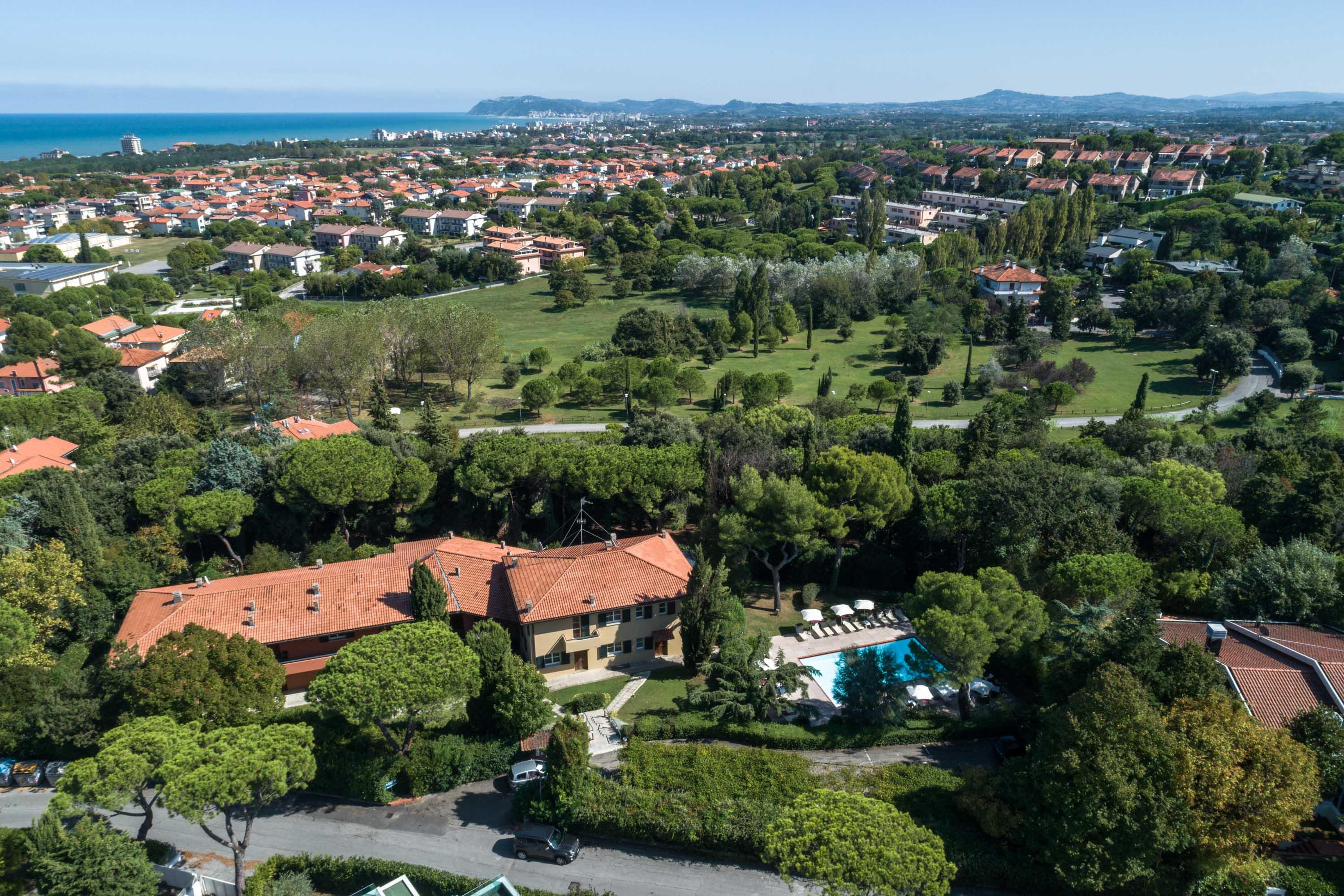 Residenze Al Colle Dei Pini Aparthotel Ριτσόνε Εξωτερικό φωτογραφία