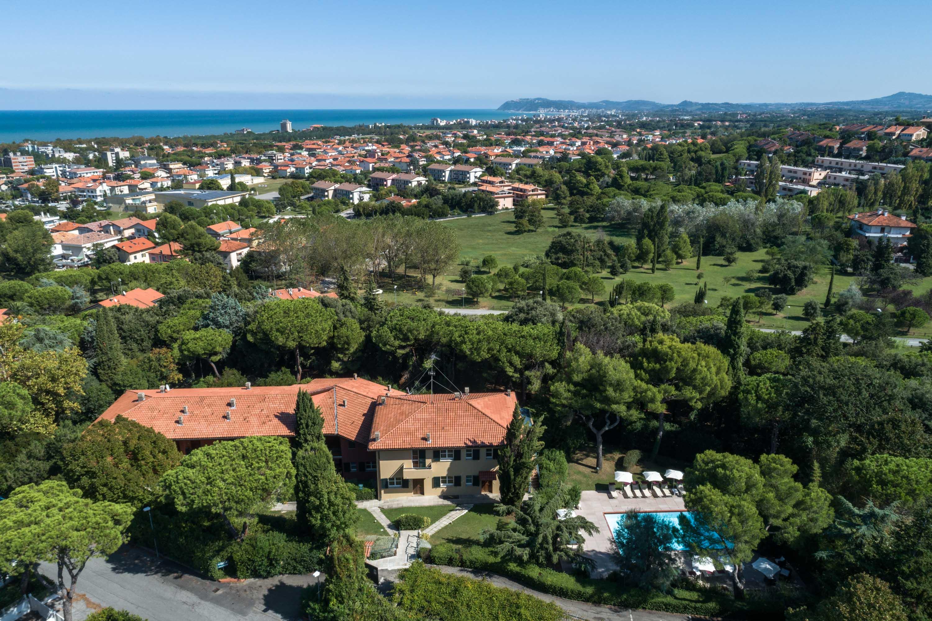 Residenze Al Colle Dei Pini Aparthotel Ριτσόνε Εξωτερικό φωτογραφία