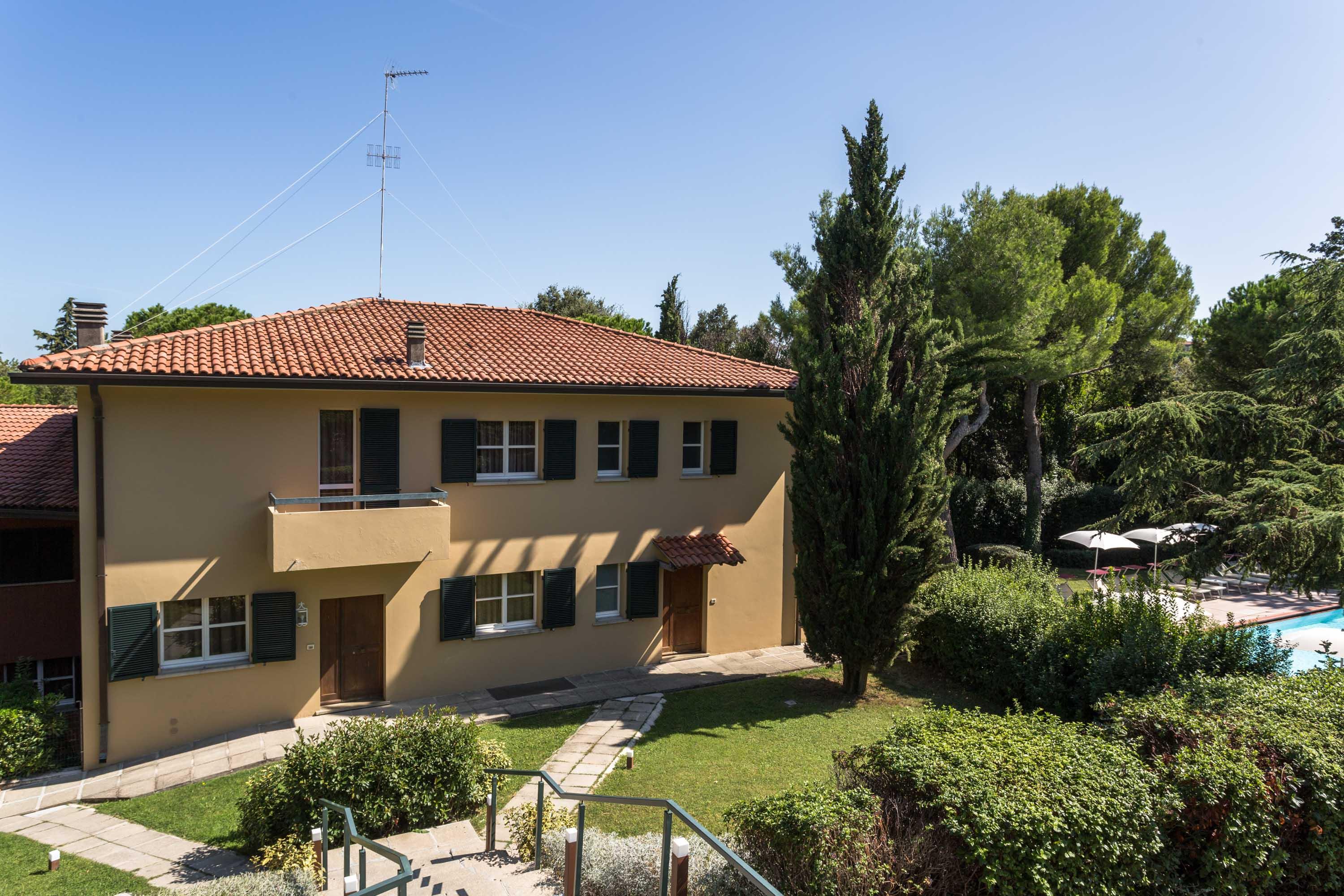 Residenze Al Colle Dei Pini Aparthotel Ριτσόνε Εξωτερικό φωτογραφία
