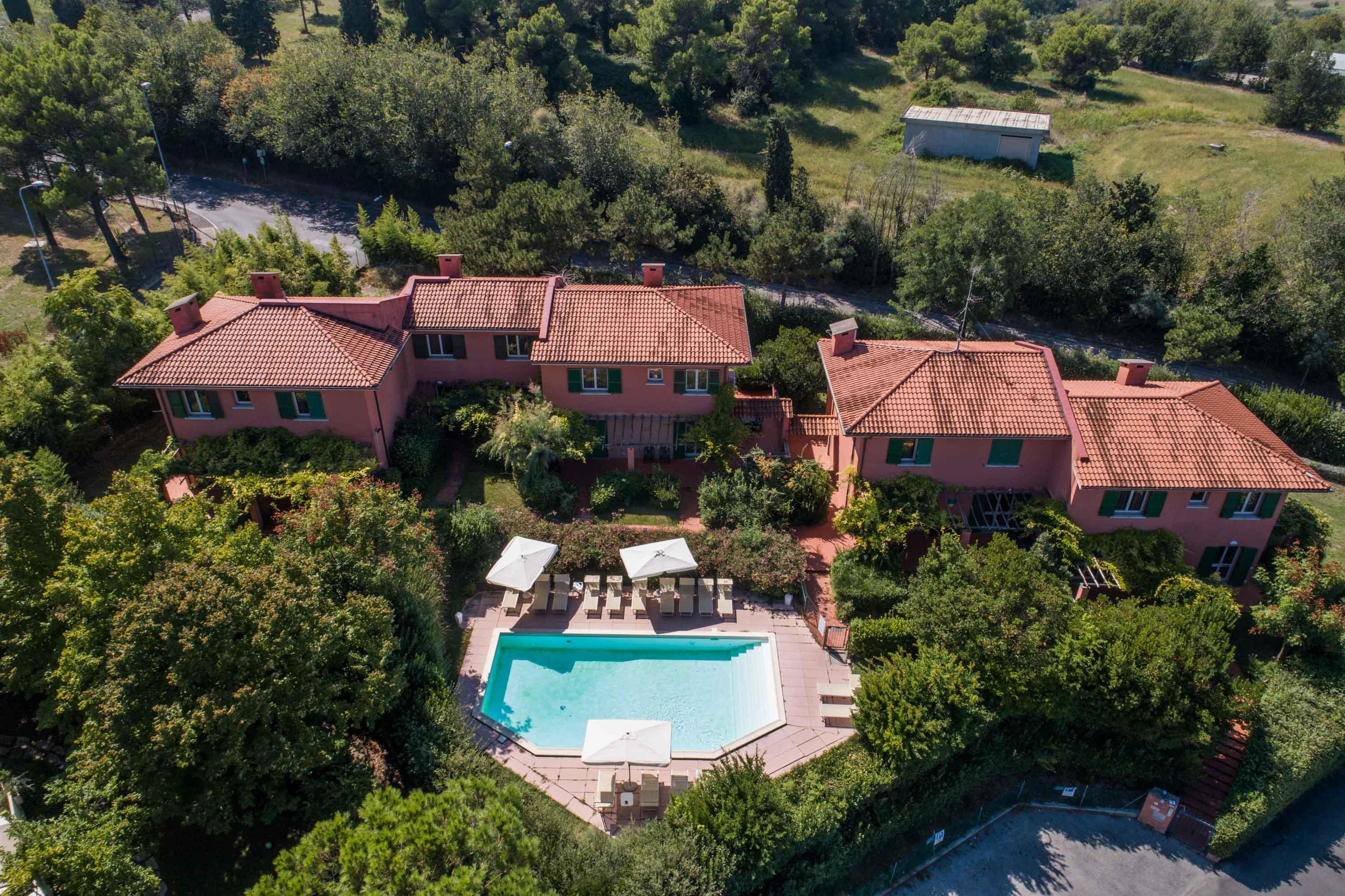 Residenze Al Colle Dei Pini Aparthotel Ριτσόνε Εξωτερικό φωτογραφία