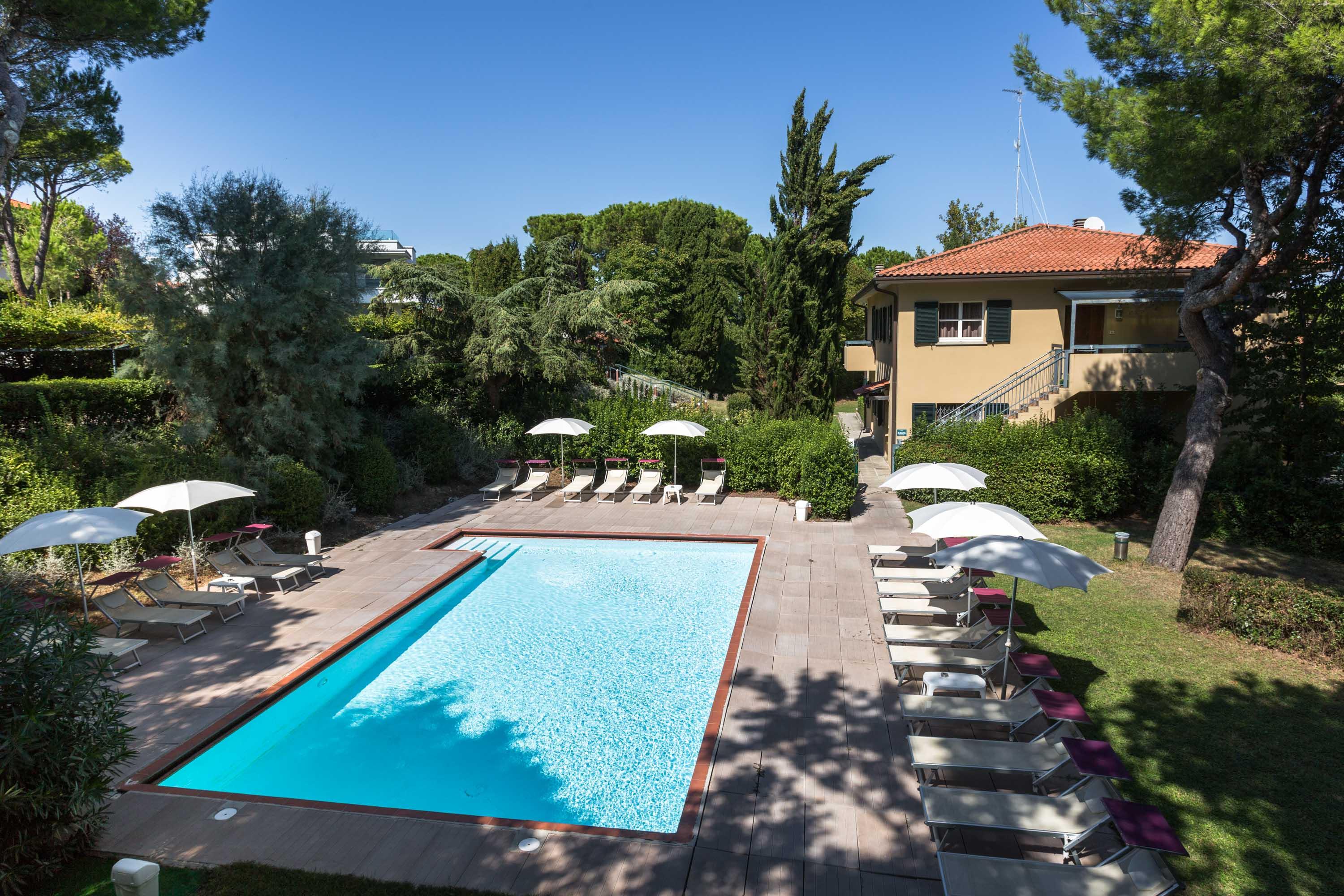 Residenze Al Colle Dei Pini Aparthotel Ριτσόνε Εξωτερικό φωτογραφία