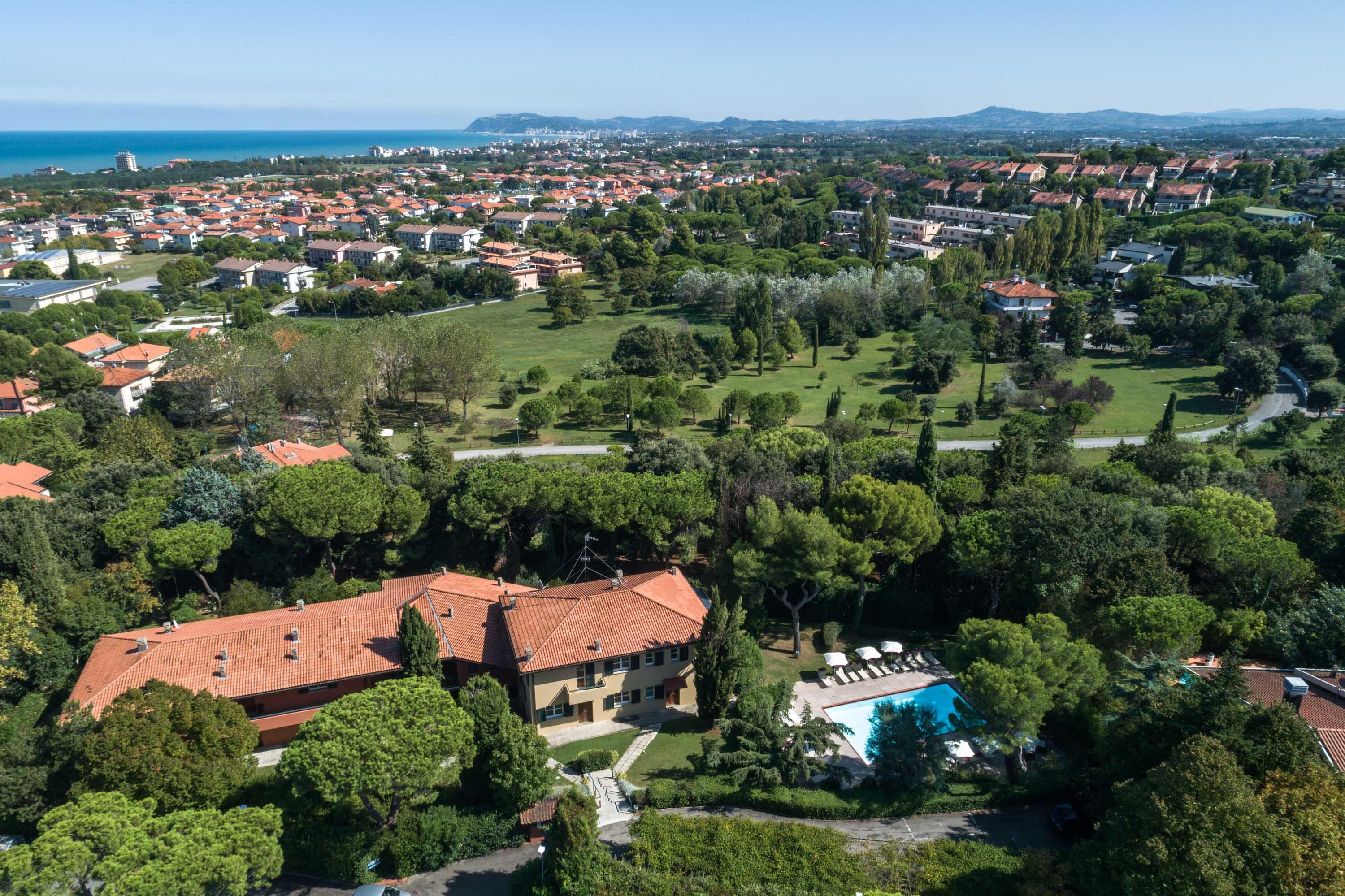 Residenze Al Colle Dei Pini Aparthotel Ριτσόνε Εξωτερικό φωτογραφία