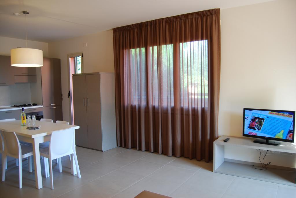 Residenze Al Colle Dei Pini Aparthotel Ριτσόνε Εξωτερικό φωτογραφία