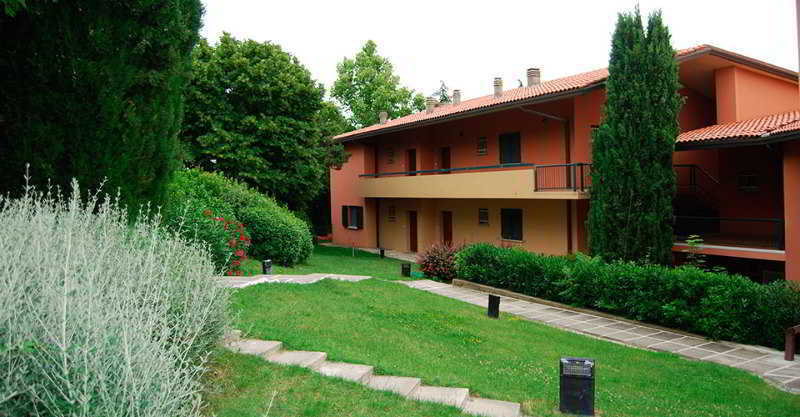 Residenze Al Colle Dei Pini Aparthotel Ριτσόνε Εξωτερικό φωτογραφία